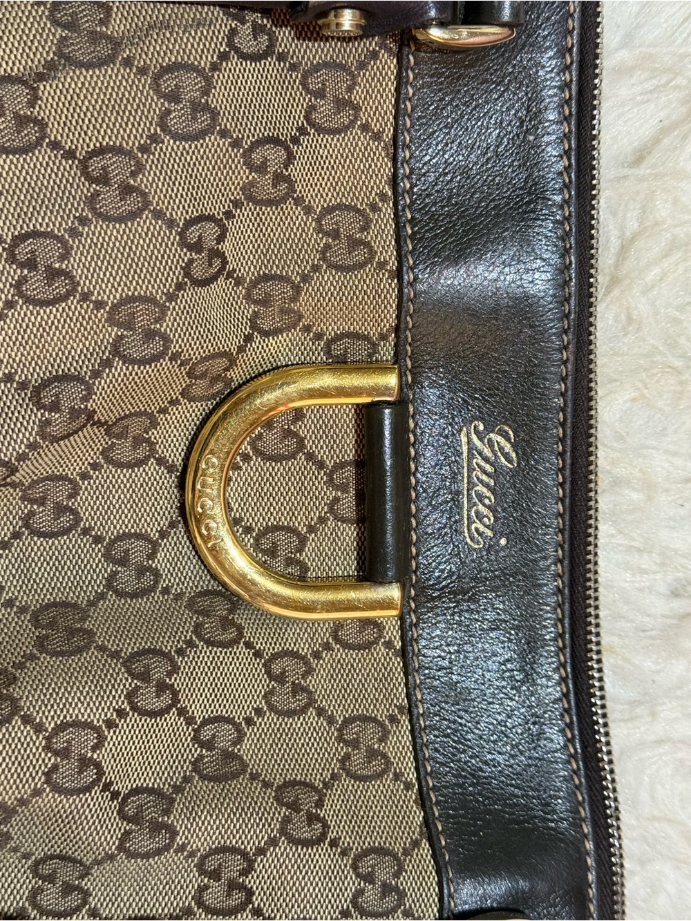 Vintage Gucci Brown Canvas GG Monogram Shoulder Bag with Gold Hardware - Picture 10 of 13
